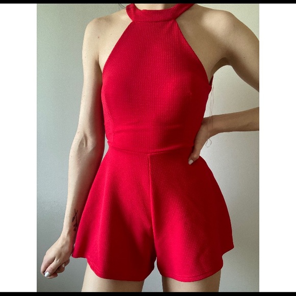 RED ROMPER!!SUPER CUTE - Picture 1 of 6